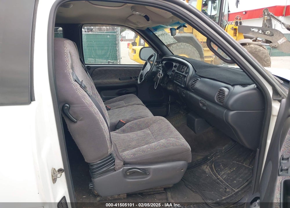 1998 DODGE RAM 1500 ST VIN: 3B7HC12Y4WM271488