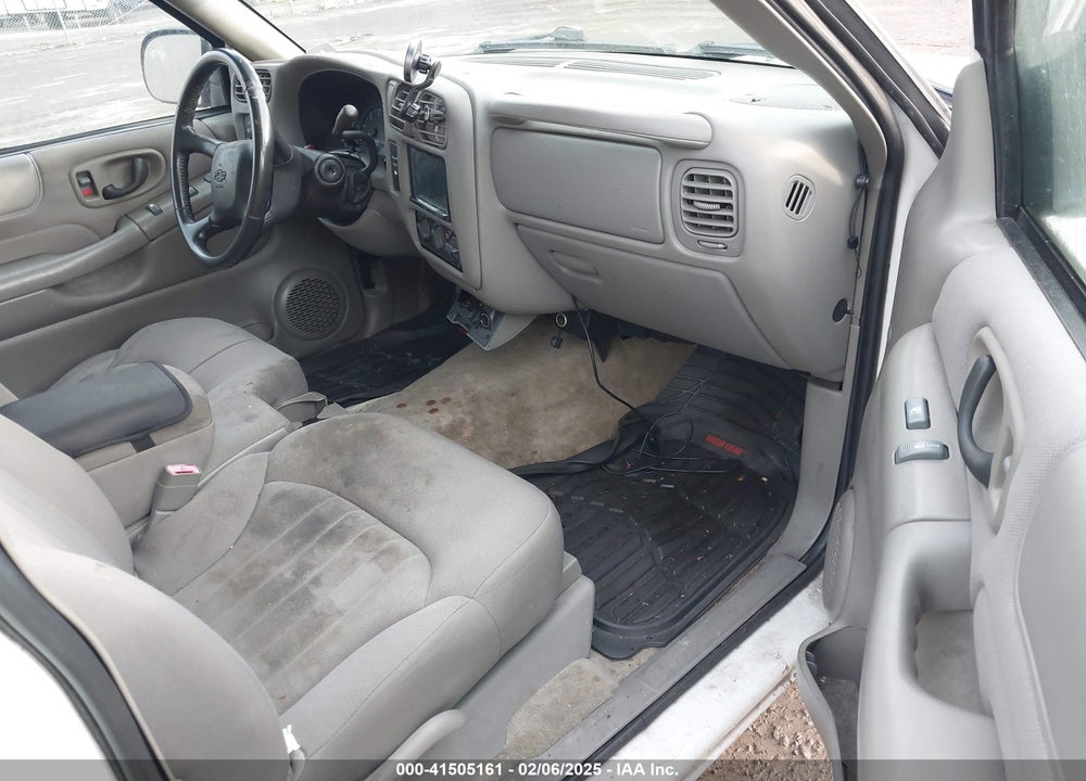 2003 CHEVROLET S-10 LS VIN: 1GCCS19X638226580