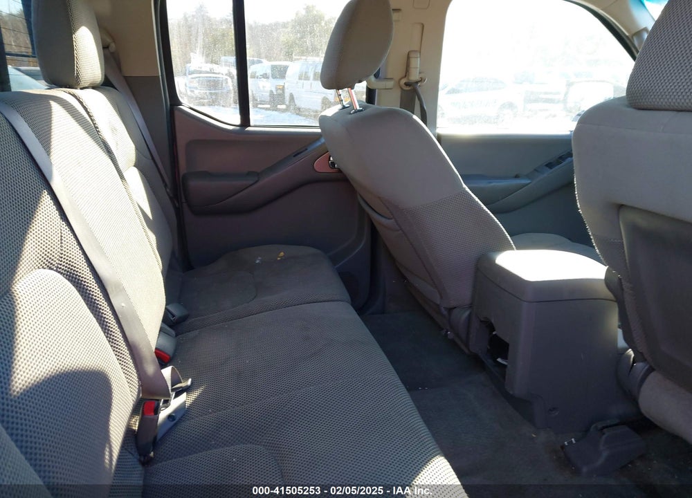2013 NISSAN FRONTIER VIN: 1N6AD0EV9DN756400