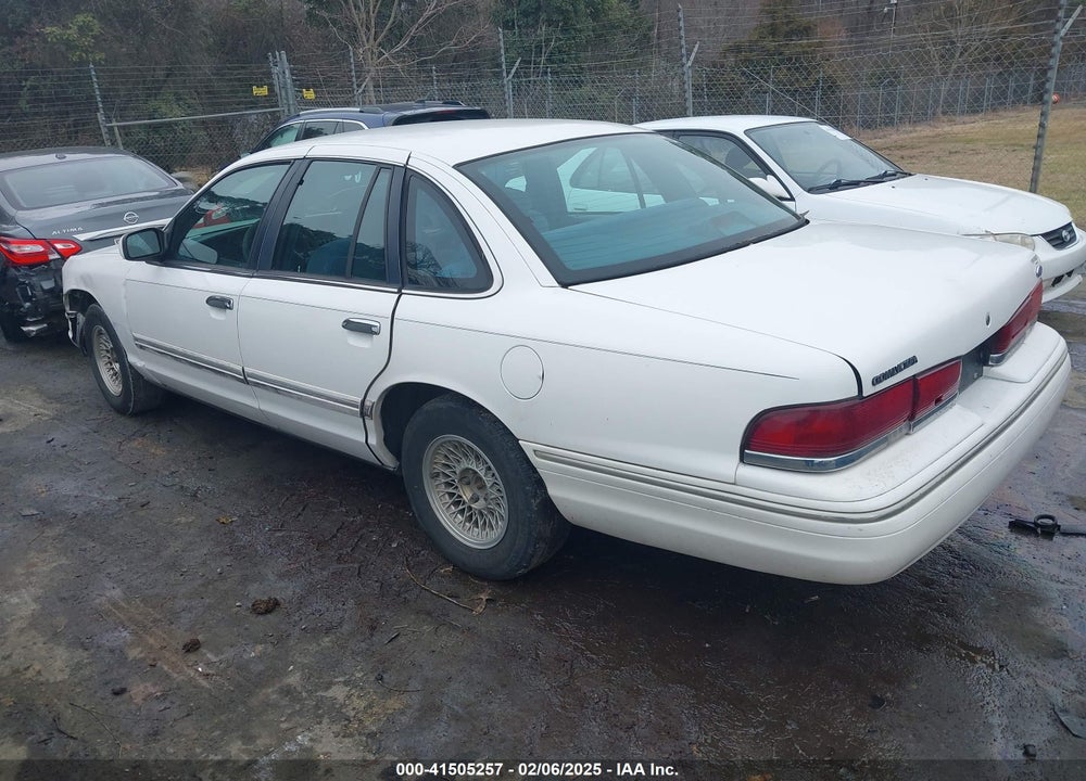1997 FORD CROWN VICTORIA VIN: 2FALP73W0VX139965