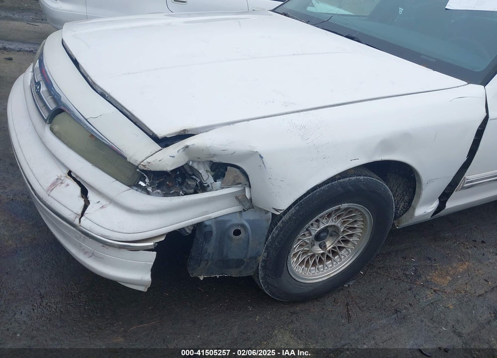 1997 FORD CROWN VICTORIA VIN: 2FALP73W0VX139965