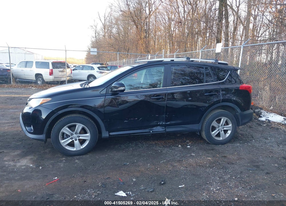 2013 TOYOTA RAV4 XLE VIN: 2T3RFREV9DW038469