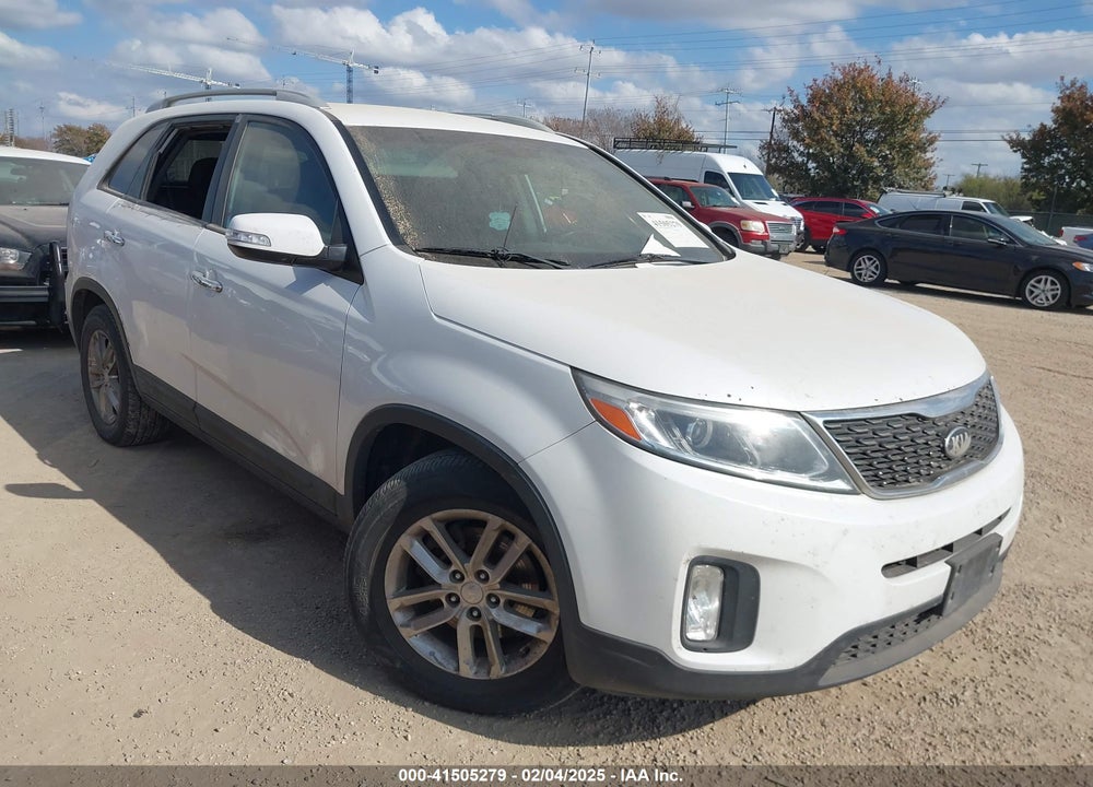 2015 KIA SORENTO LX VIN: 5XYKT3A69FG565497