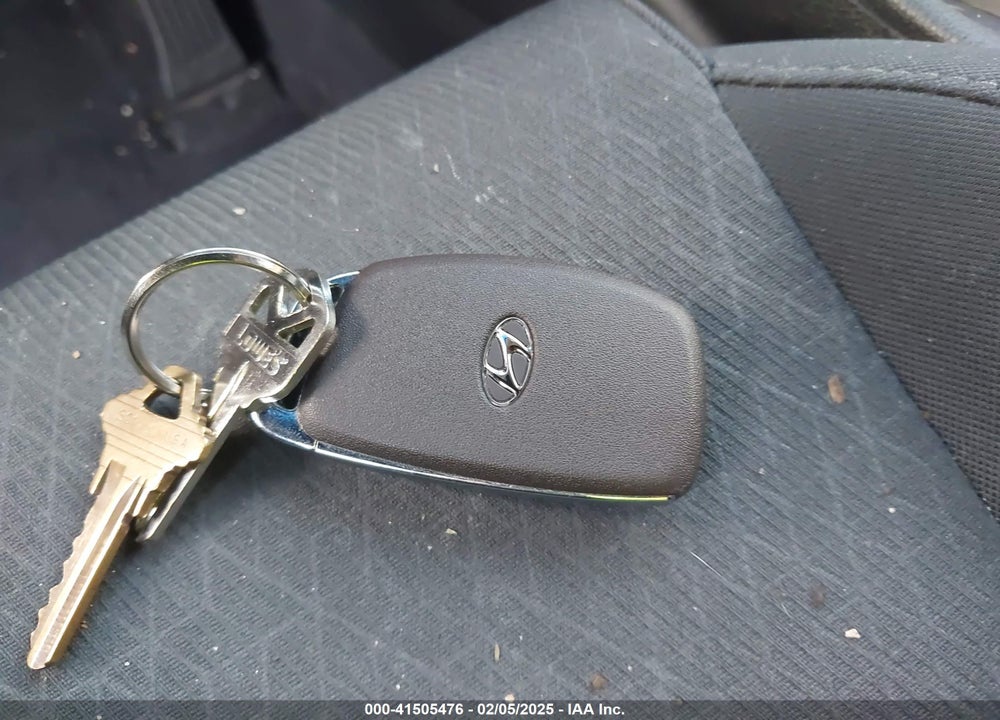2018 HYUNDAI TUCSON VALUE VIN: KM8J33A21JU686388