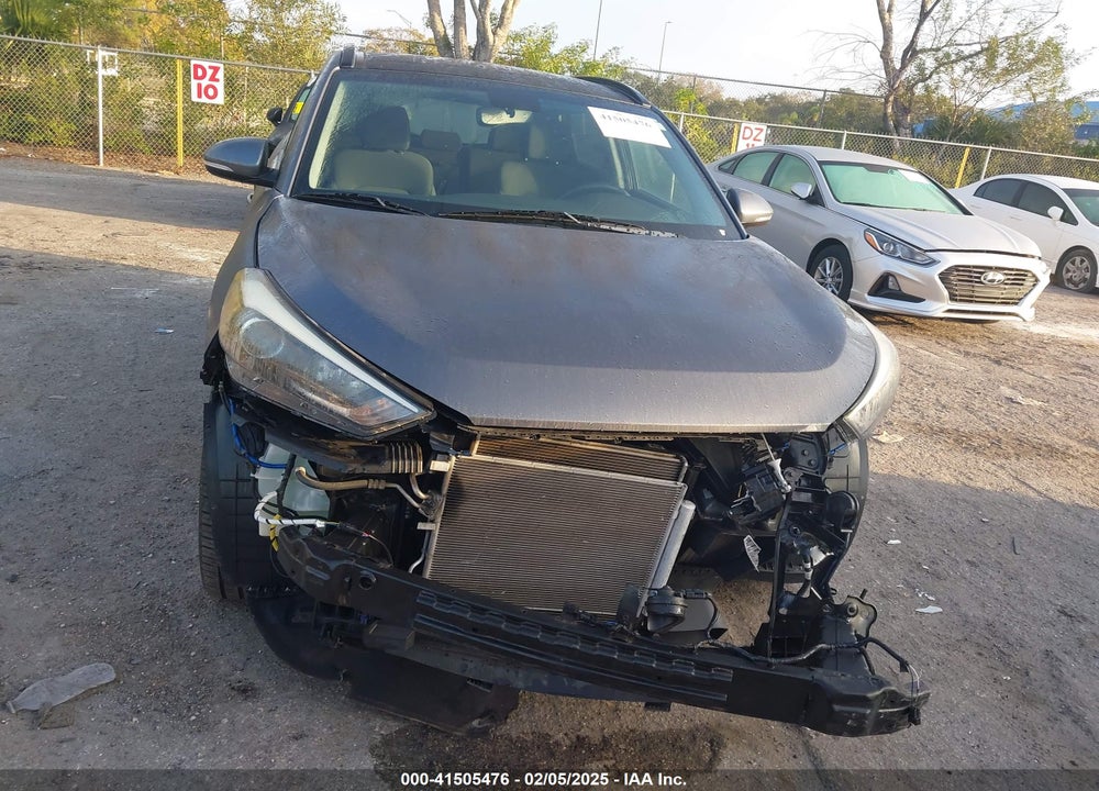 2018 HYUNDAI TUCSON VALUE VIN: KM8J33A21JU686388