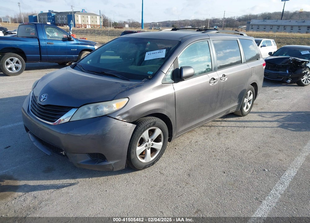 2011 TOYOTA SIENNA VIN: 5TDKK3DC4BS084686