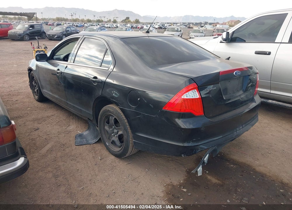 2011 FORD FUSION VIN: 3FAHP0HA7BR323711