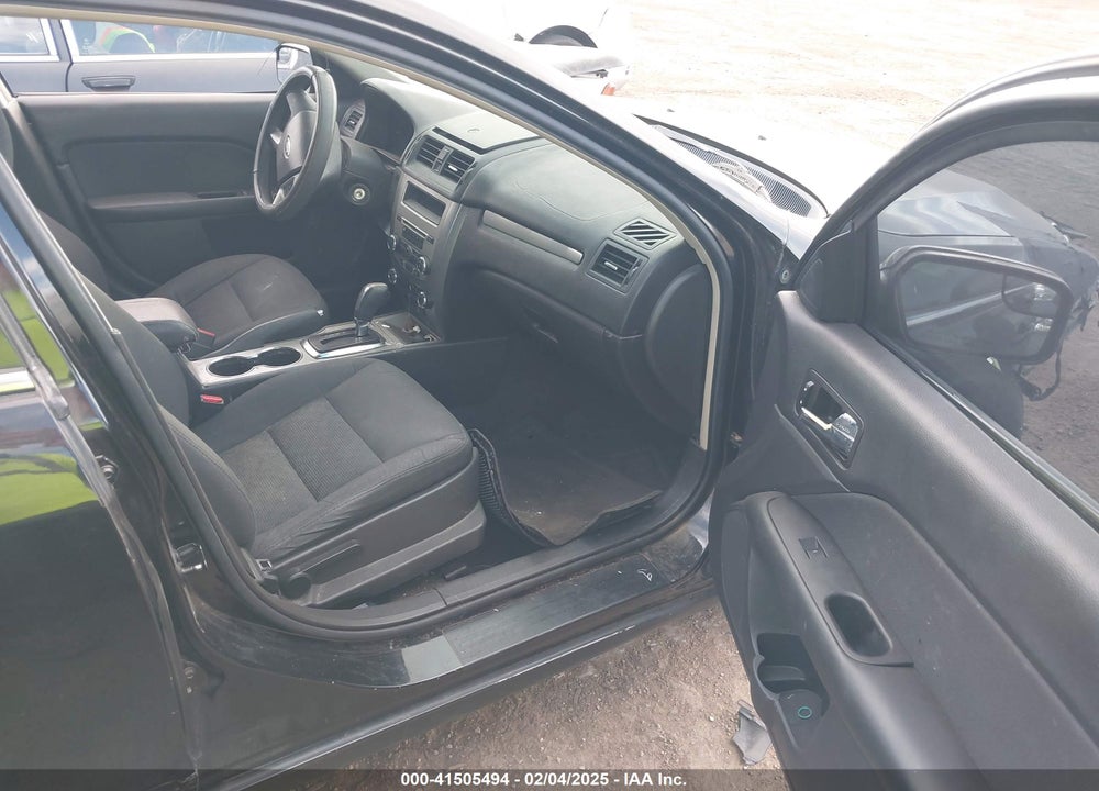 2011 FORD FUSION VIN: 3FAHP0HA7BR323711