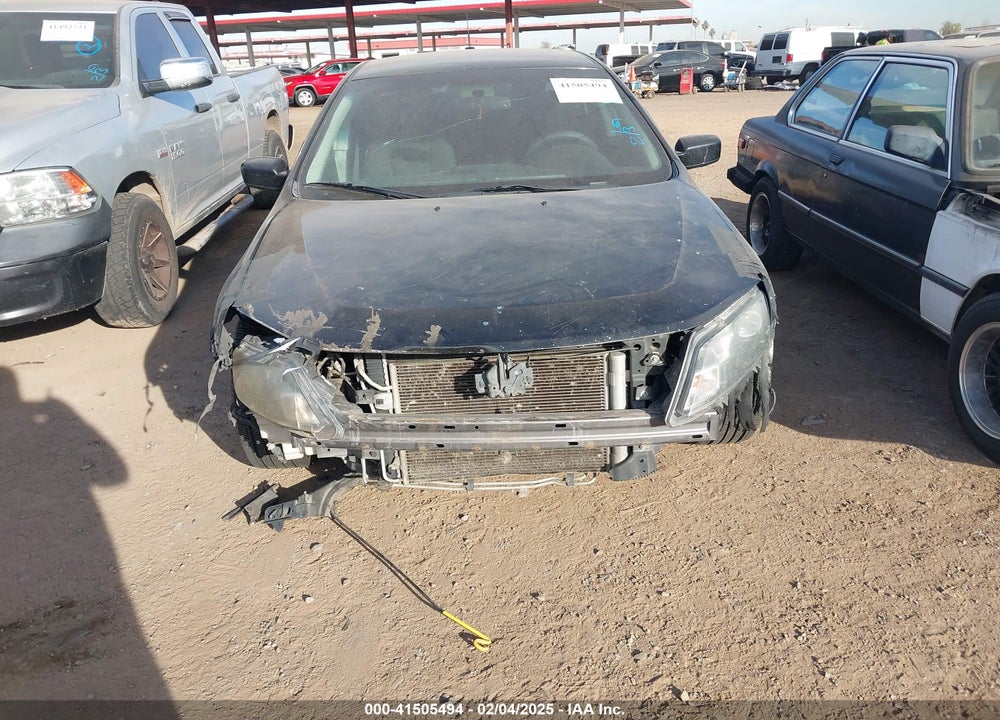 2011 FORD FUSION VIN: 3FAHP0HA7BR323711