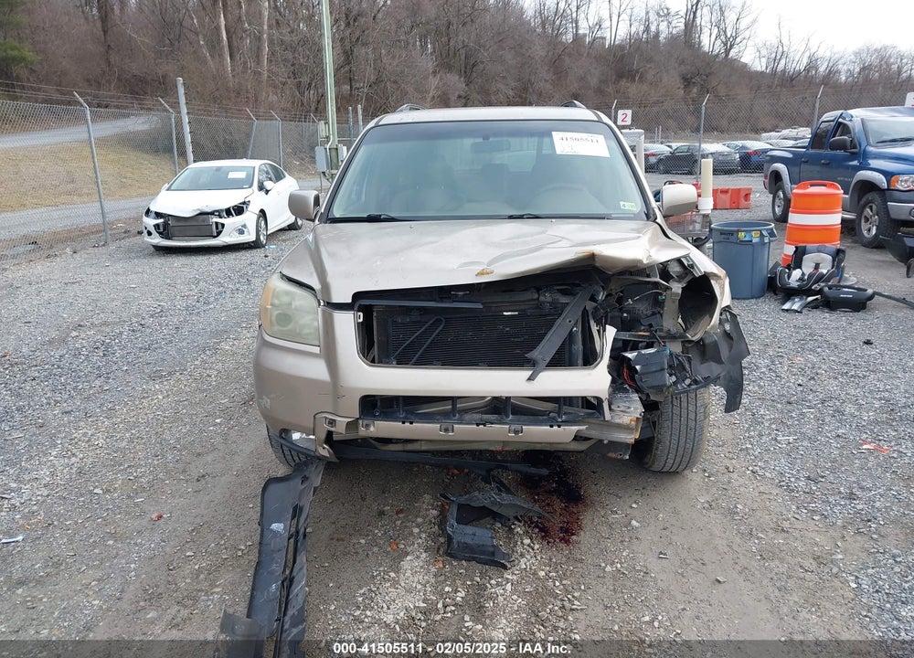 2006 HONDA PILOT EX VIN: 2HKYF18486H523888