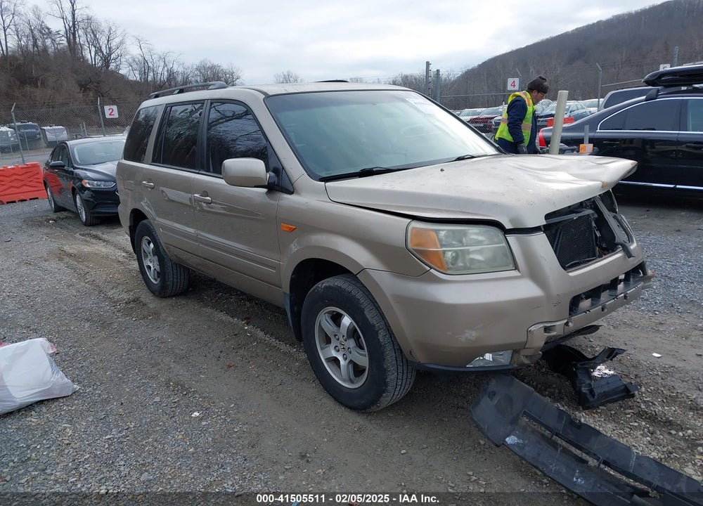 2006 HONDA PILOT EX VIN: 2HKYF18486H523888