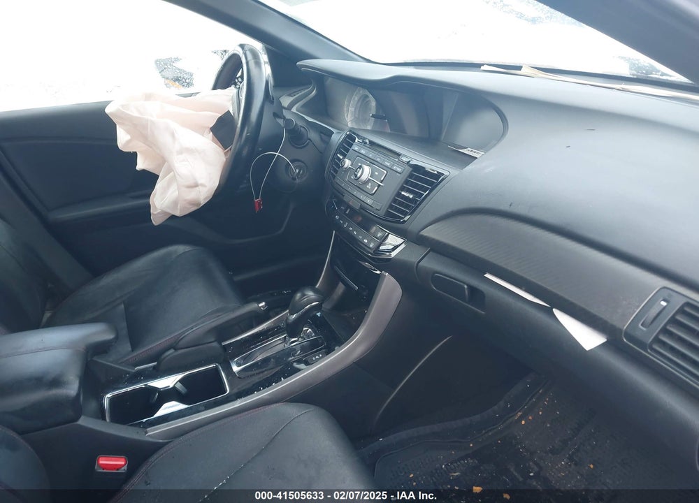 2017 HONDA ACCORD VIN: 1HGCR2F10HA281562