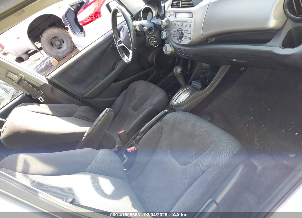 2011 HONDA FIT SPORT VIN: JHMGE8H51BC000801