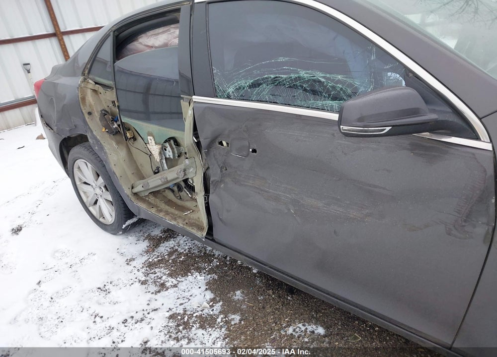 2013 CHEVROLET MALIBU VIN: 1G11E5SA8DF237890