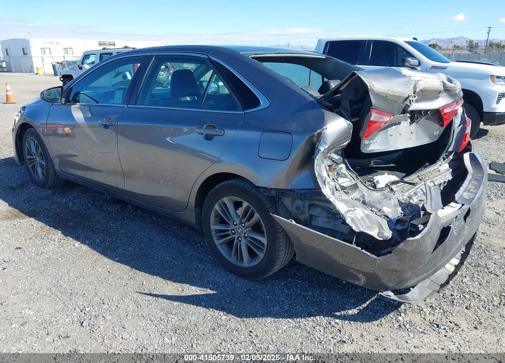 2015 TOYOTA CAMRY SE VIN: 4T1BF1FK1FU978493