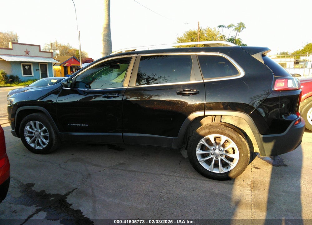 2019 JEEP CHEROKEE LATITUDE FWD VIN: 1C4PJLCB3KD419918
