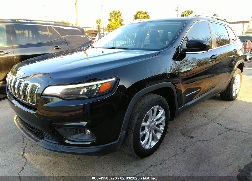 2019 JEEP CHEROKEE LATITUDE FWD VIN: 1C4PJLCB3KD419918