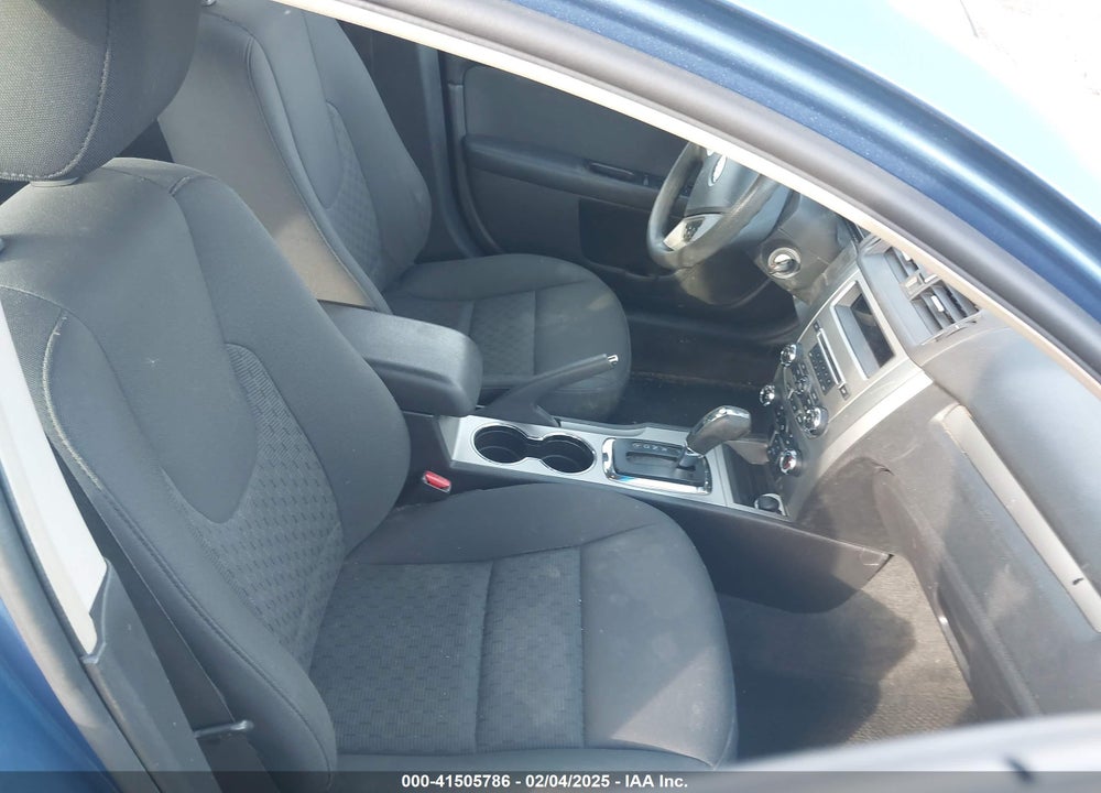 2010 FORD FUSION VIN: 3FAHP0HA0AR280747