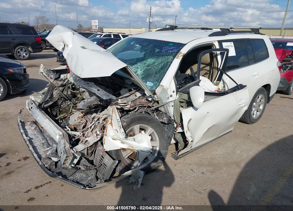2011 TOYOTA HIGHLANDER BASE V6 VIN: 5TDZK3EH9BS046931