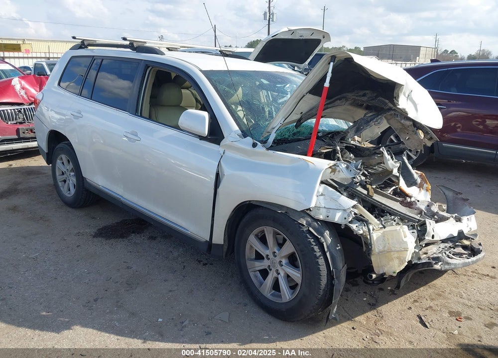 2011 TOYOTA HIGHLANDER BASE V6 VIN: 5TDZK3EH9BS046931