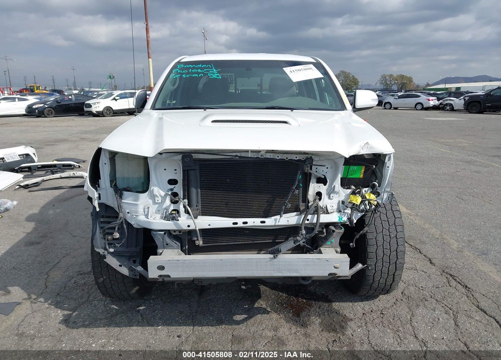 2015 TOYOTA TACOMA DBL CAB PRERUNNER LNG BED VIN: 3TMKU4HN7FM044085