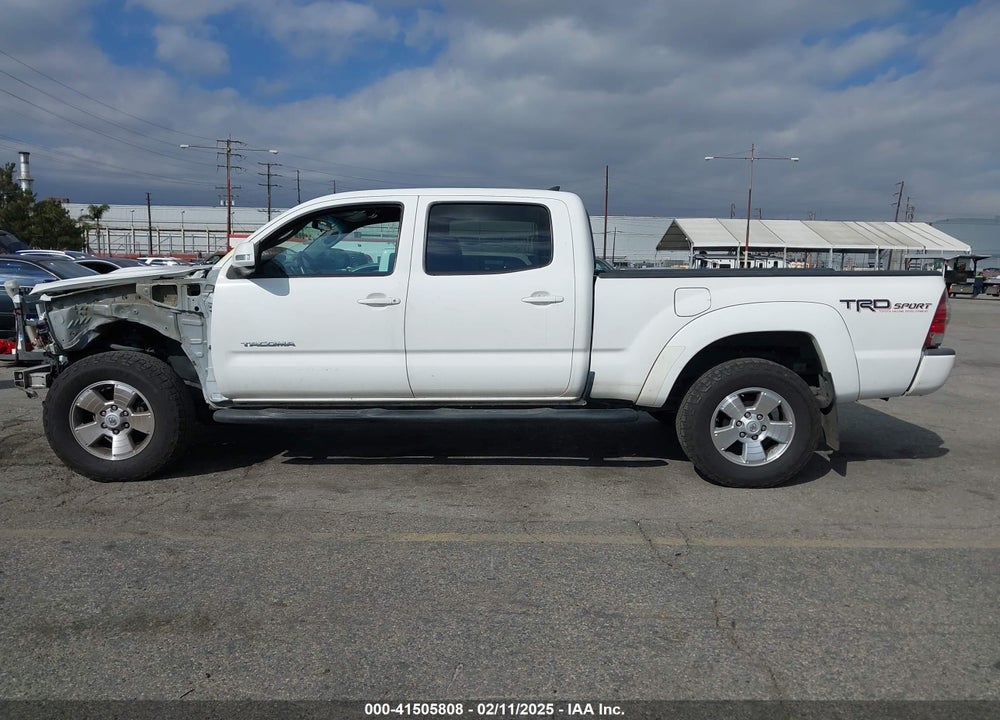 2015 TOYOTA TACOMA DBL CAB PRERUNNER LNG BED VIN: 3TMKU4HN7FM044085