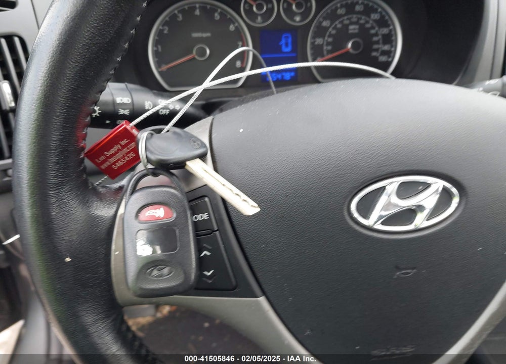 2009 HYUNDAI ELANTRA TOURING VIN: KMHDC86E69U033256