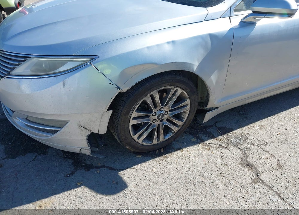 2014 LINCOLN MKZ VIN: 3LN6L2GK2ER817686