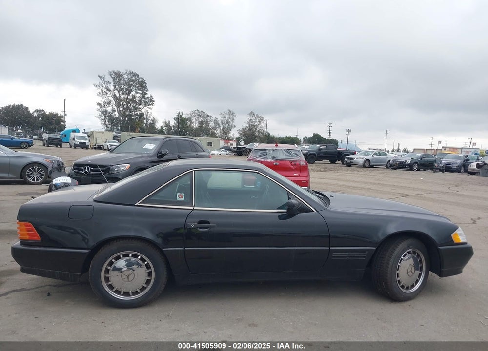 1990 MERCEDES-BENZ 500 SL VIN: WDBFA66E3LF006646