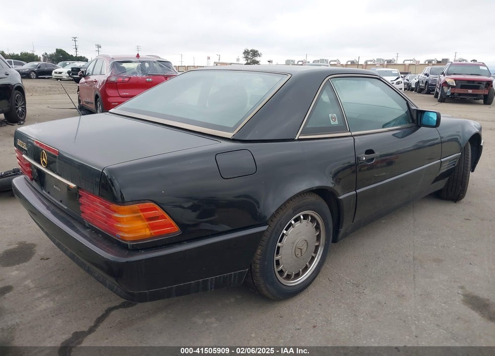 1990 MERCEDES-BENZ 500 SL VIN: WDBFA66E3LF006646
