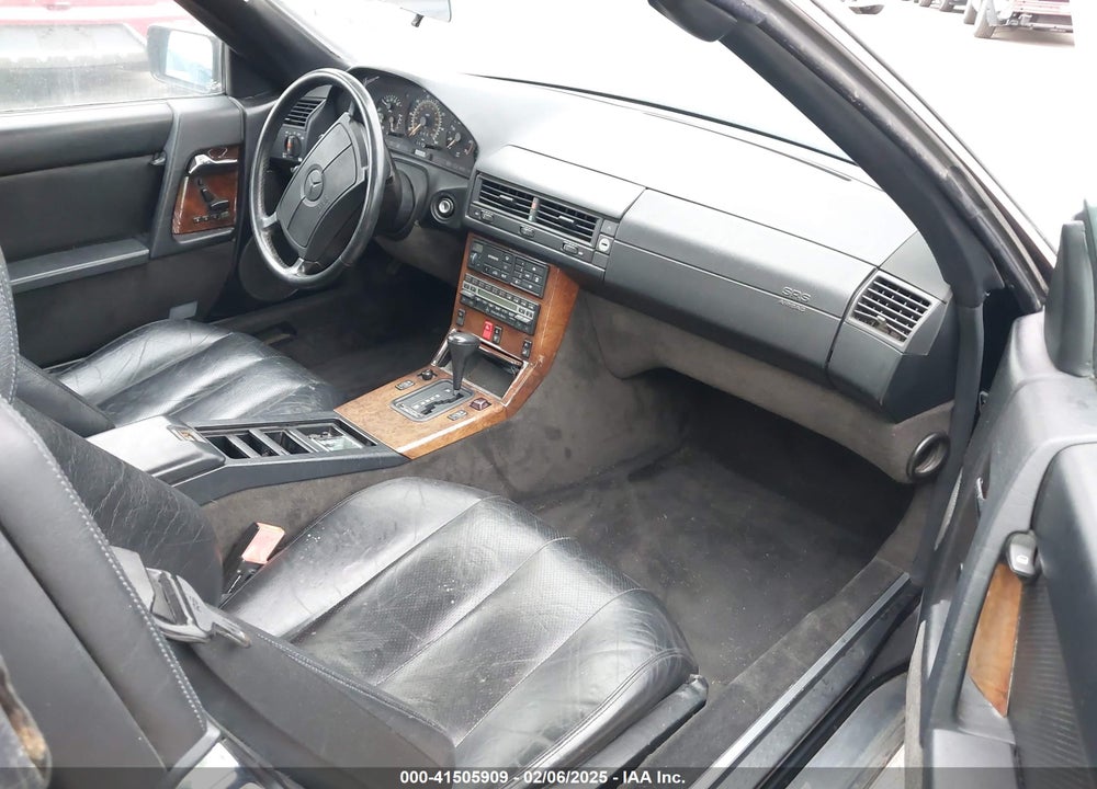 1990 MERCEDES-BENZ 500 SL VIN: WDBFA66E3LF006646