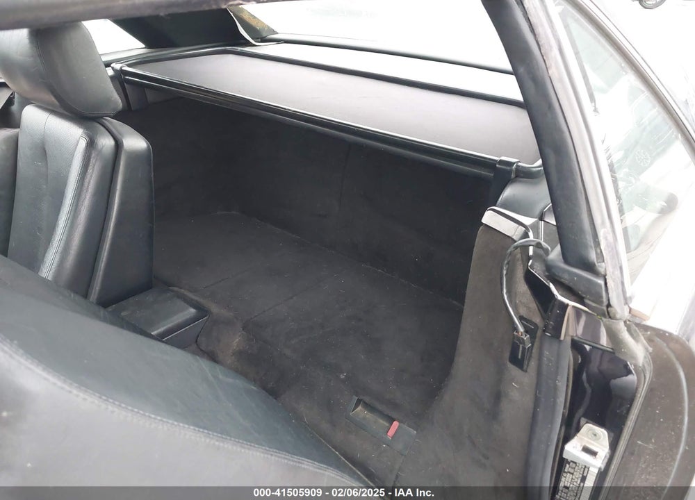 1990 MERCEDES-BENZ 500 SL VIN: WDBFA66E3LF006646