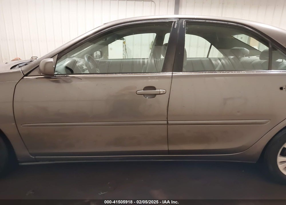 2004 TOYOTA CAMRY LE VIN: 4T1BE32K94U804513
