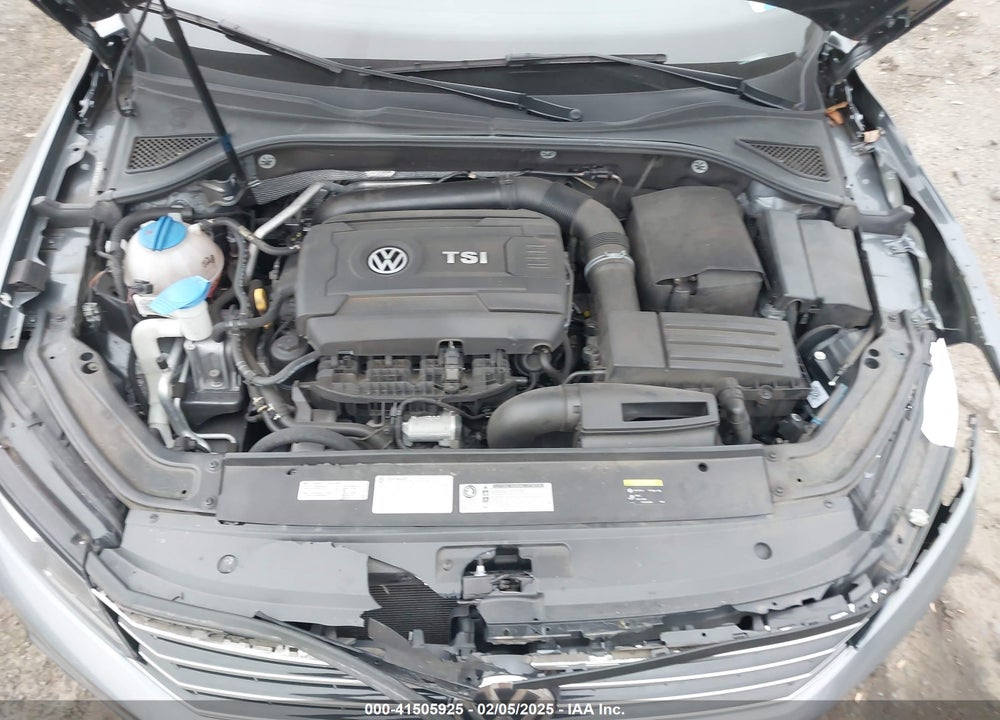 2017 VOLKSWAGEN PASSAT VIN: 1VWAT7A38HC025121