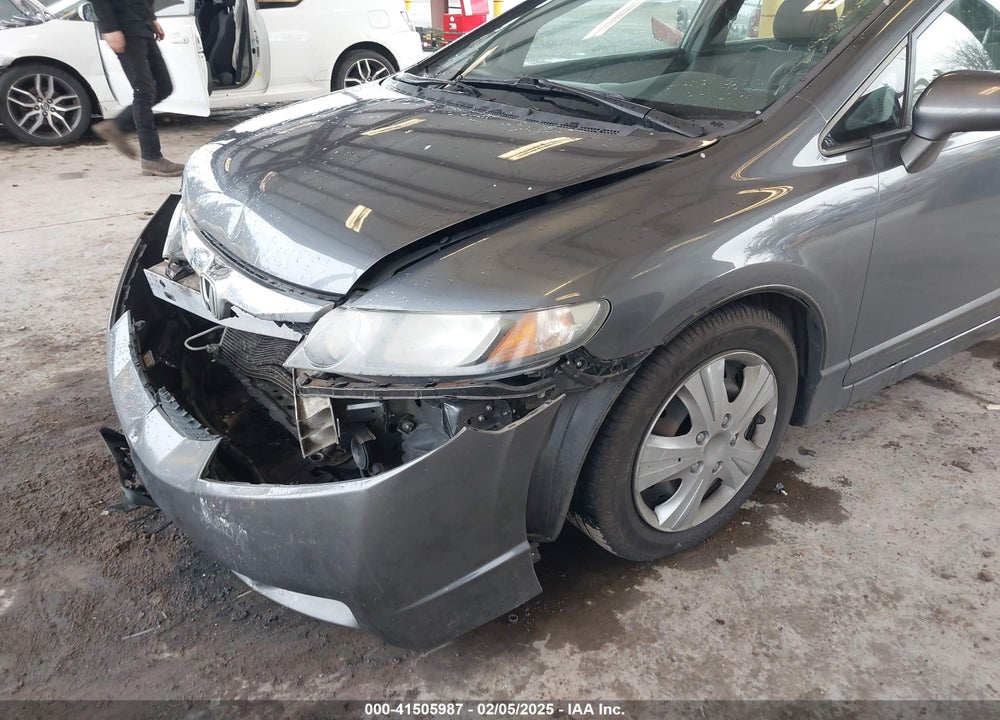 2010 HONDA CIVIC LX VIN: 19XFA1F54AE032443