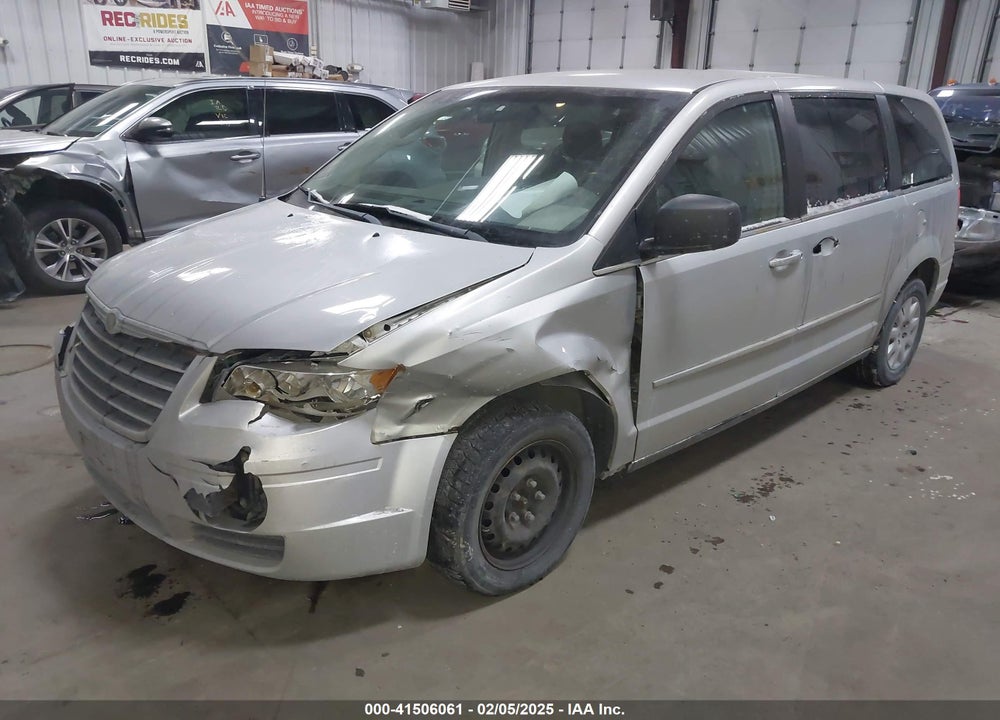 2009 CHRYSLER TOWN & COUNTRY LX VIN: 2A8HR44E59R571923