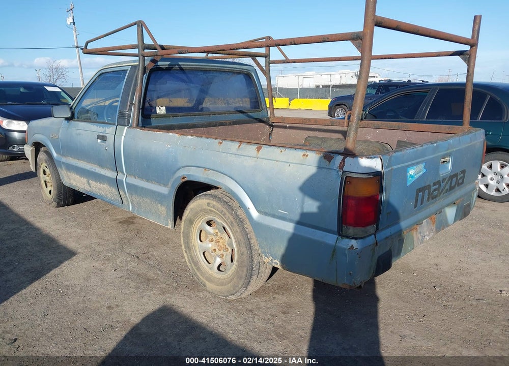 1987 MAZDA B2000 VIN: JM2UF1110H0533504