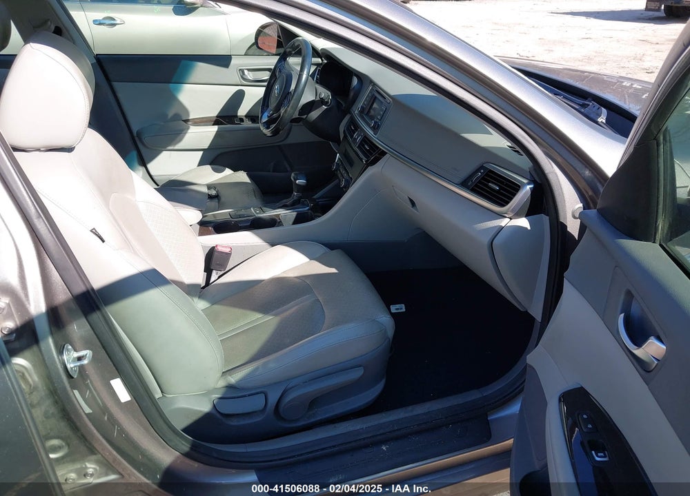 2016 KIA OPTIMA VIN: 5XXGU4L3XGG052034