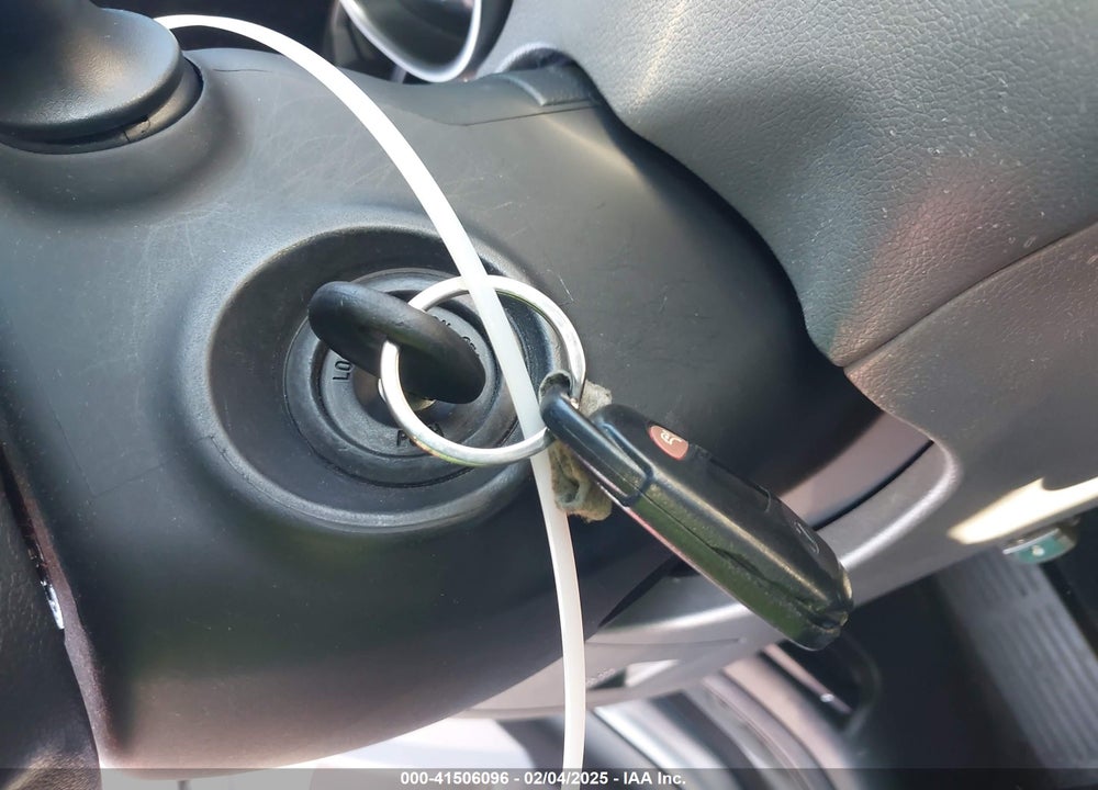 2013 HYUNDAI ELANTRA VIN: KMHDH4AE8DU727585