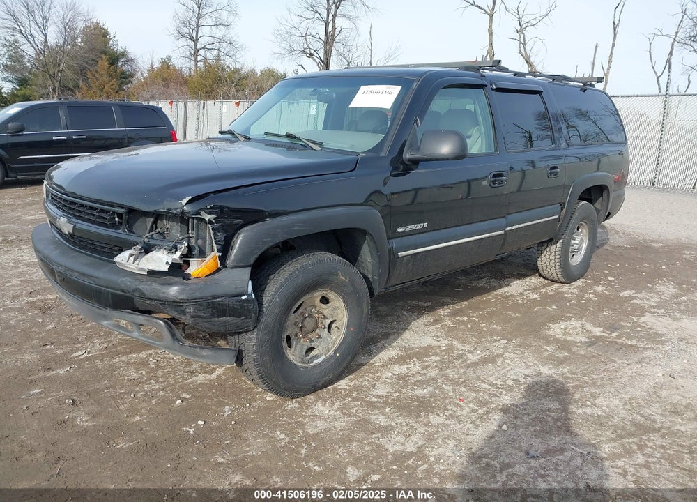2000 CHEVROLET SUBURBAN 2500 LT VIN: 3GNGK26U0YG197958
