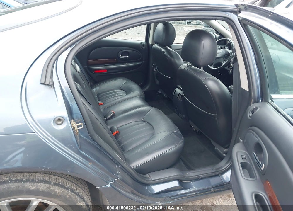 2002 CHRYSLER 300M VIN: 2C3HE66G02H272675
