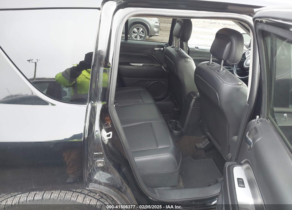 2015 JEEP COMPASS LATITUDE VIN: 1C4NJDEB9FD216547