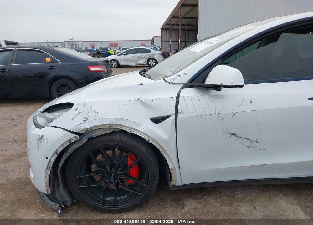 2020 TESLA MODEL Y LONG RANGE DUAL MOTOR ALL-WHEEL DRIVE/PERFORMANCE DUAL MOTOR ALL-WHEEL DRIVE VIN: 5YJYGDEF6LF038504