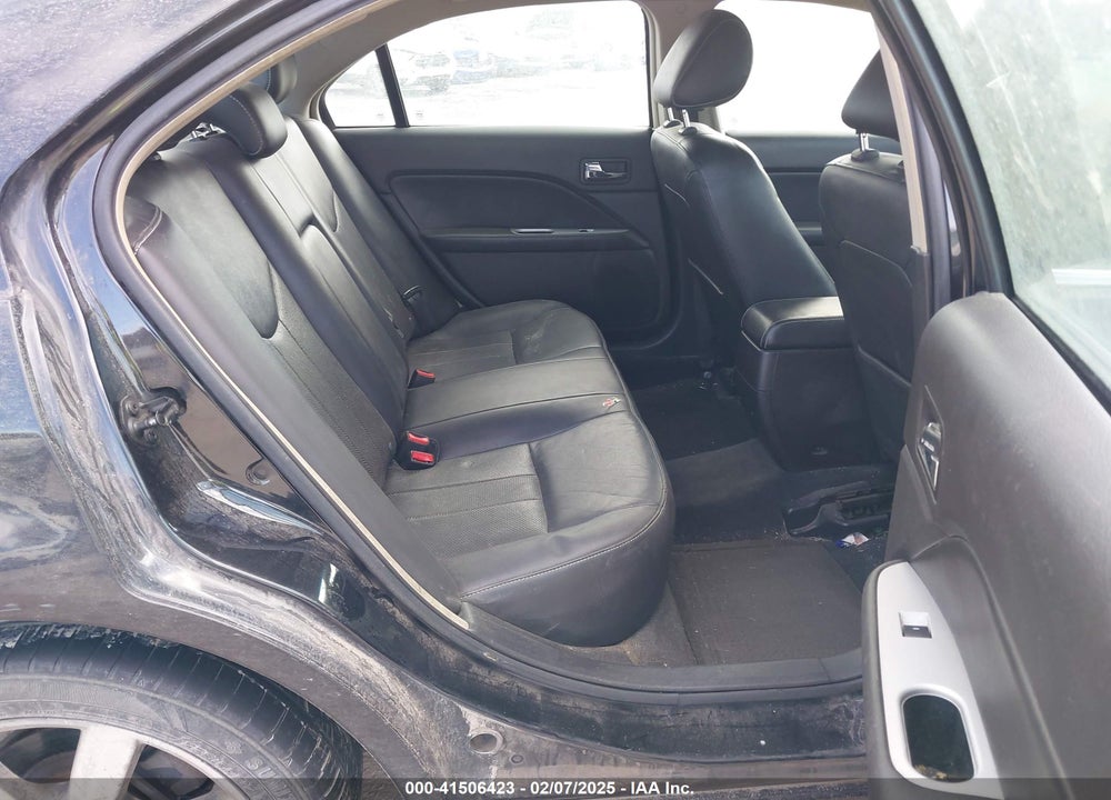 2011 MERCURY MILAN VIN: 3MEHM0JG7BR601474
