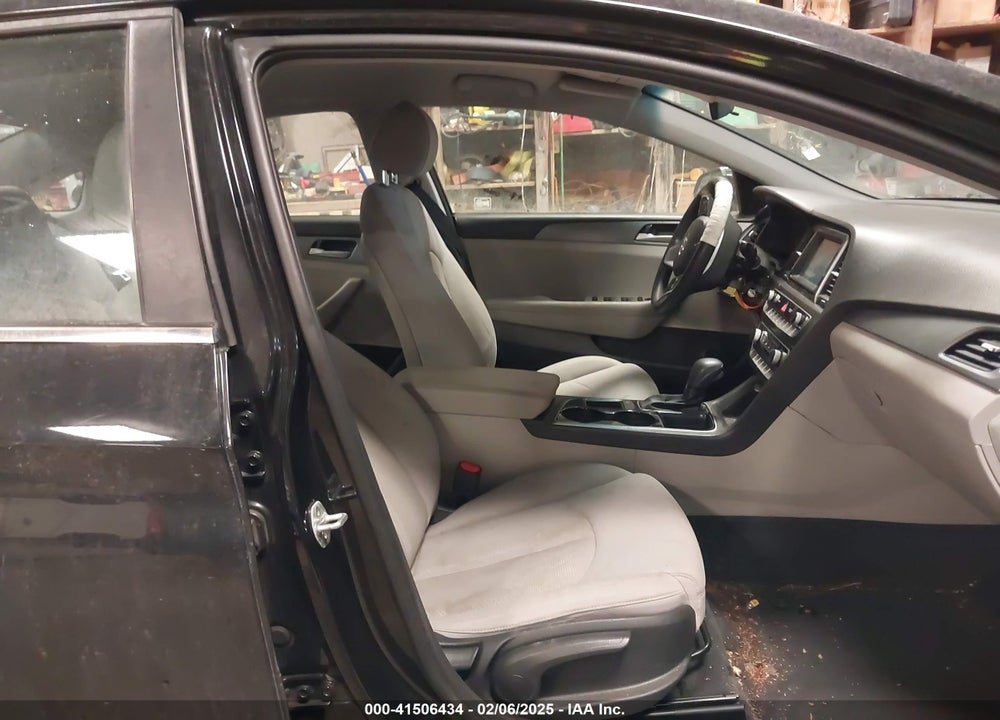 2019 HYUNDAI SONATA VIN: 5NPE24AF8KH808001