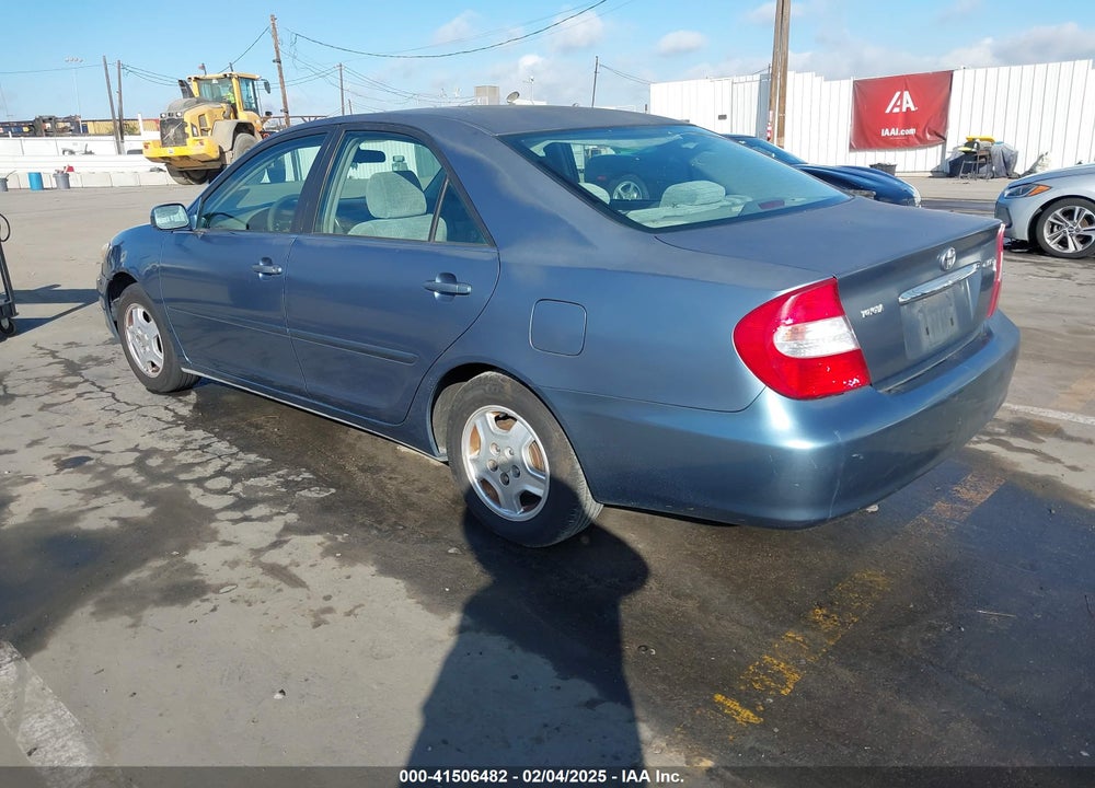 2002 TOYOTA CAMRY LE VIN: JTDBE30K820057224