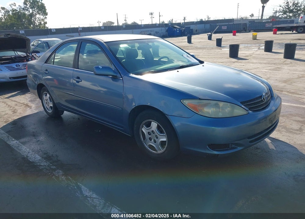 2002 TOYOTA CAMRY LE VIN: JTDBE30K820057224