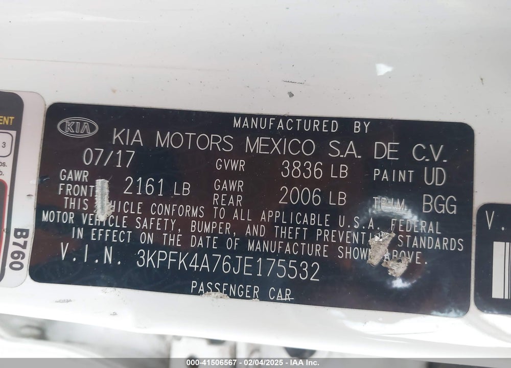 2018 KIA FORTE VIN: 3KPFK4A76JE175532