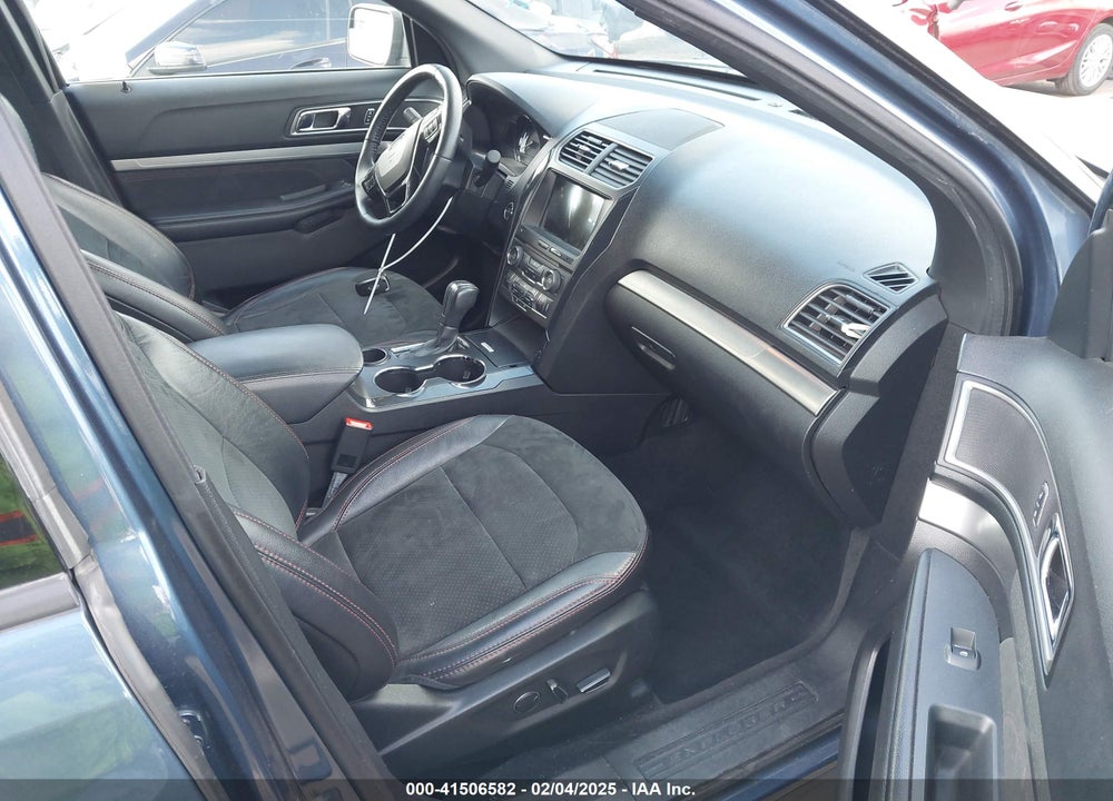 2018 FORD EXPLORER XLT VIN: 1FM5K7D86JGA55923