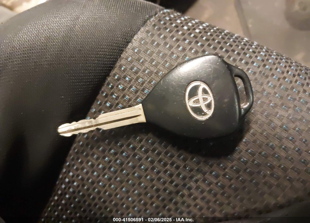 2010 TOYOTA COROLLA MATRIX VIN: 2T1KU4EE9AC335063